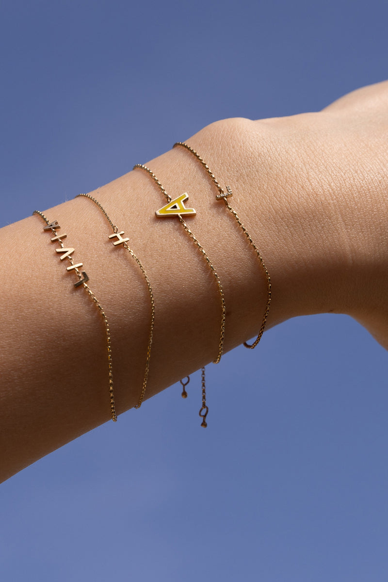 SAME DAY INITIAL BRACELET YELLOW GOLD