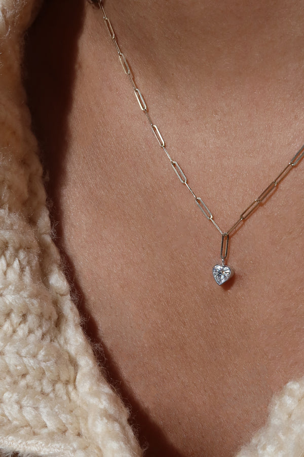 LINKED CHAIN BEZEL HEART DIAMOND NECKLACE