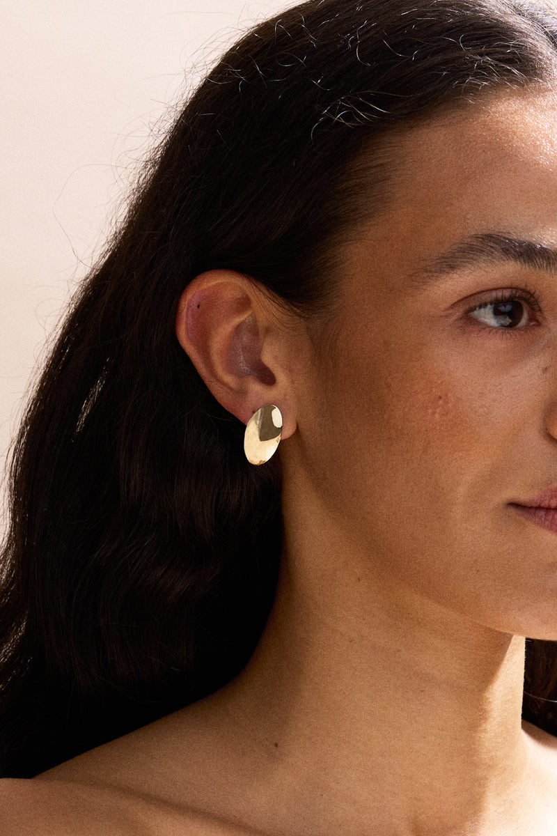 THE GRACE OVAL EARRINGS