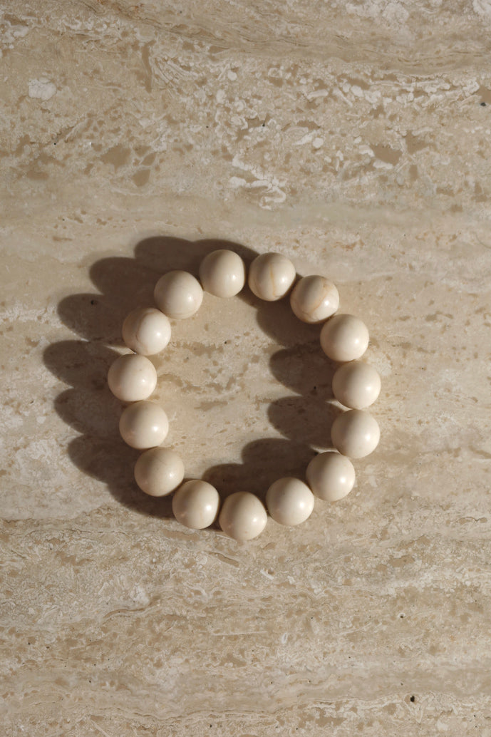 THE 1970 CREMA JASPER BEAD BRACELET