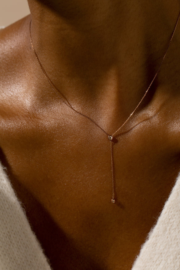 ÉTOILE DROP SOLITAIRE NECKLACE